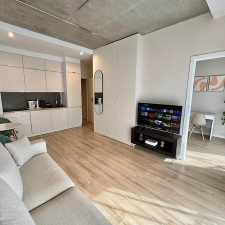 Komputerowa Apartments Airport And Business District وارسو المظهر الخارجي الصورة